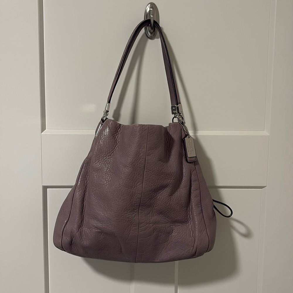 Coach Pebble Leather Phoebe Shoulder bag smoke free environment